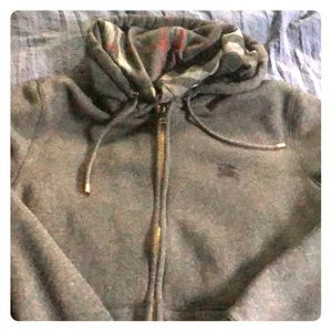 Men’s medium Burberry Zip up hoodie